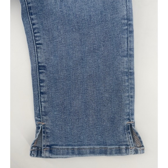 American Eagle Womens Size 6 Short Artist Crop Classic MedNext Level Stretch NWT - Picture 9 of 10